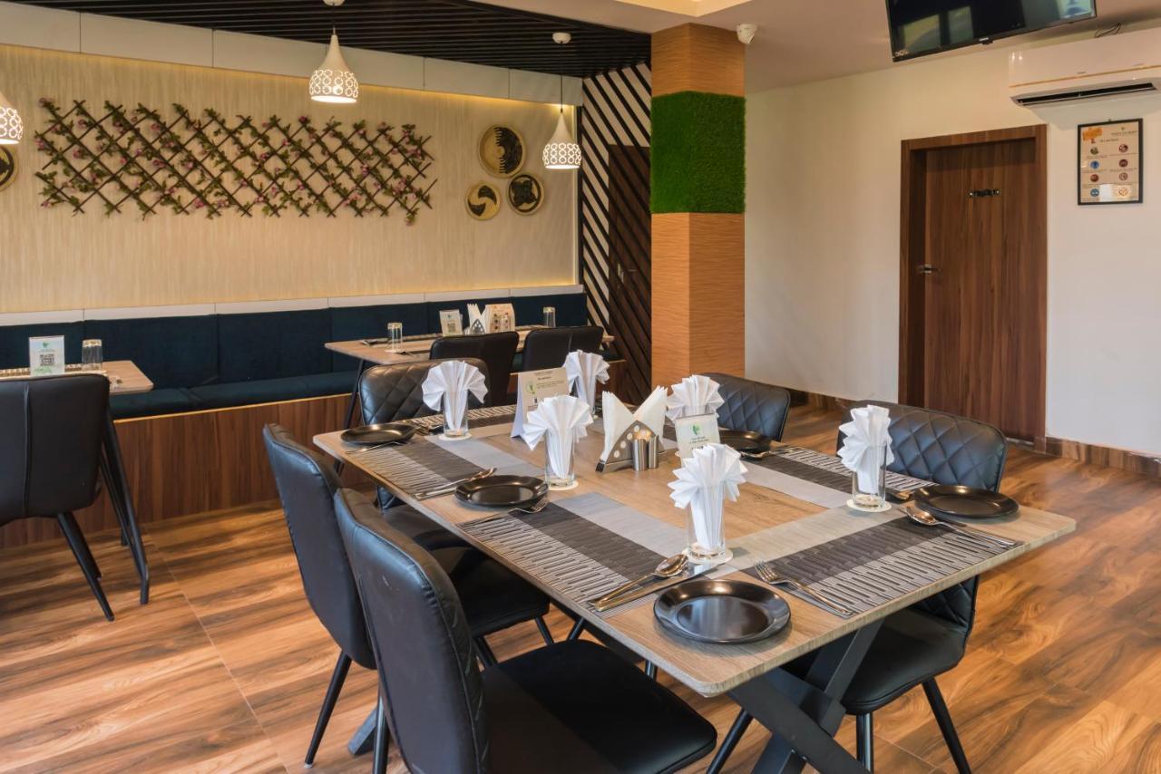 Tusker Tea County Hotel Chālsa Kültér fotó