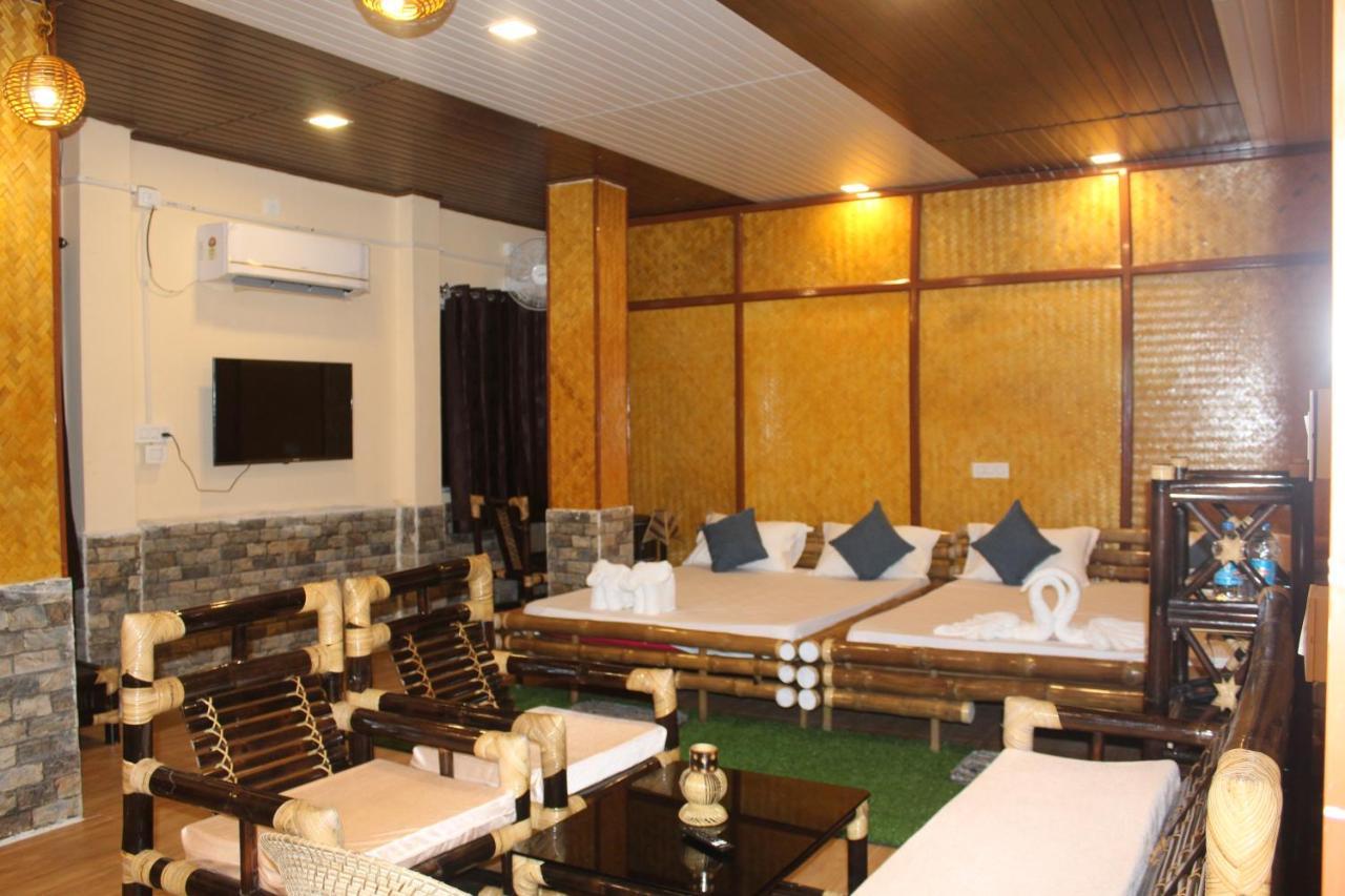 Tusker Tea County Hotel Chālsa Kültér fotó